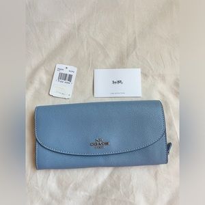 Coach leather Wallet（Original price $260）